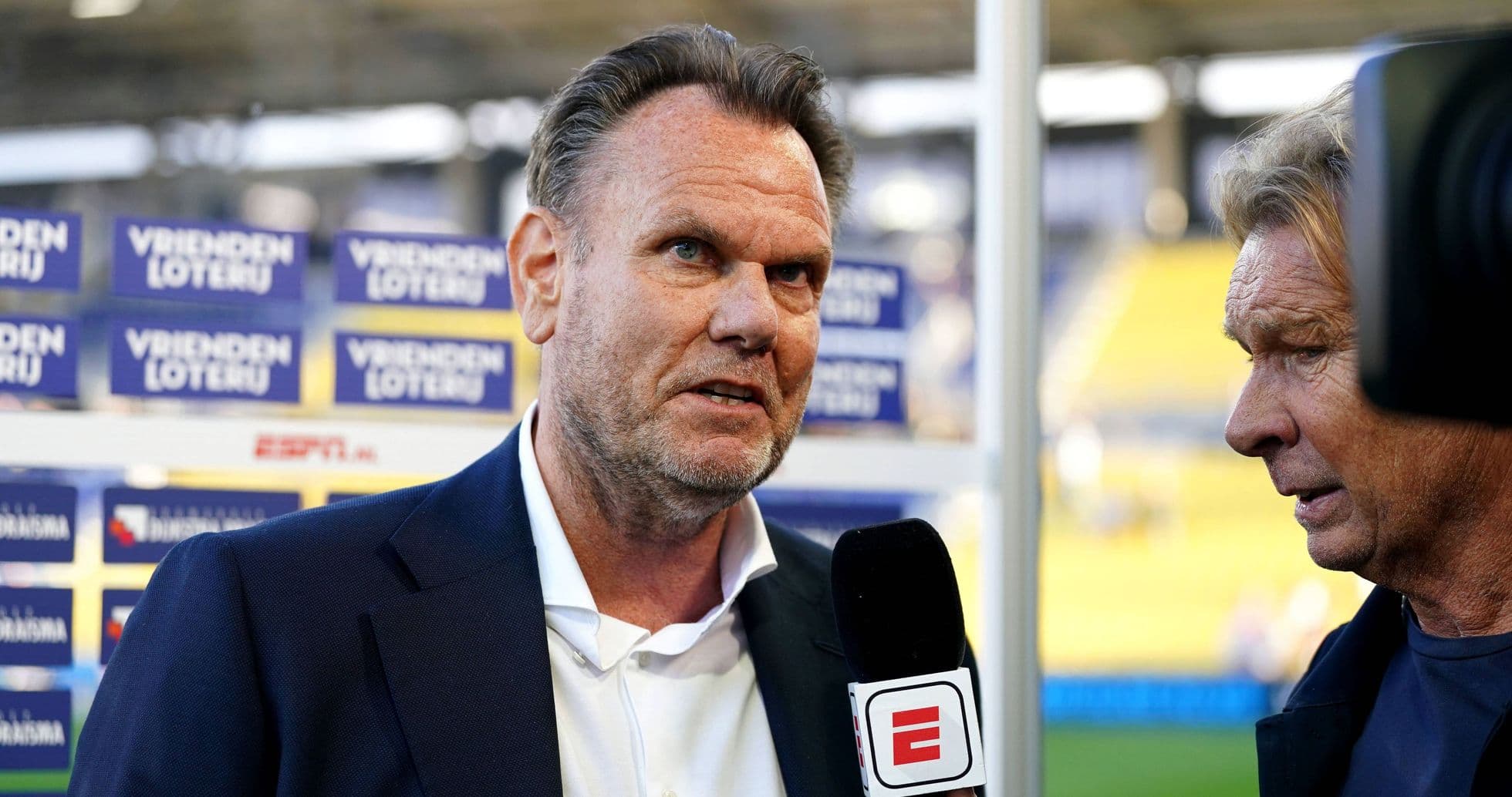 Entrevista a un director deportivo en el estadio