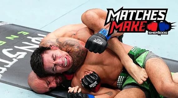 Luchadores en combate en el suelo durante pelea