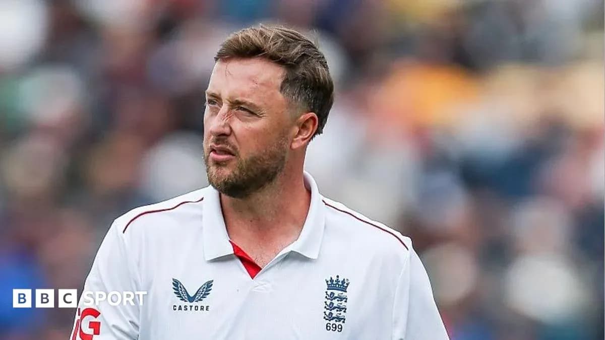 Jugador de cricket de Inglaterra durante el partido