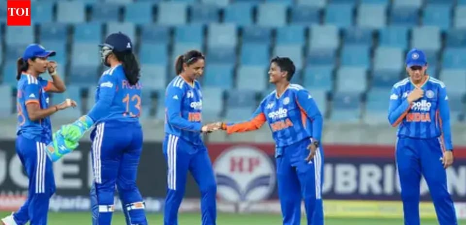 Jugando en equipo, jugadoras de cricket de India celebrando
