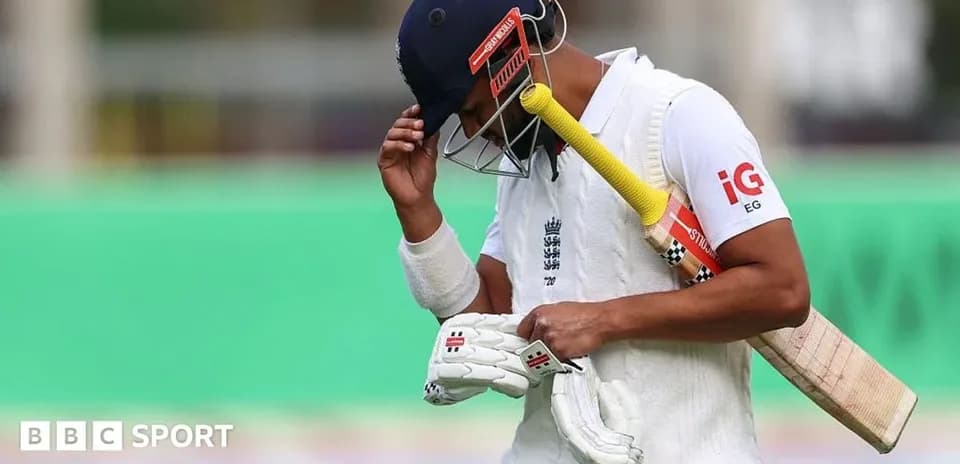 Jugador de cricket de Inglaterra se retira del campo