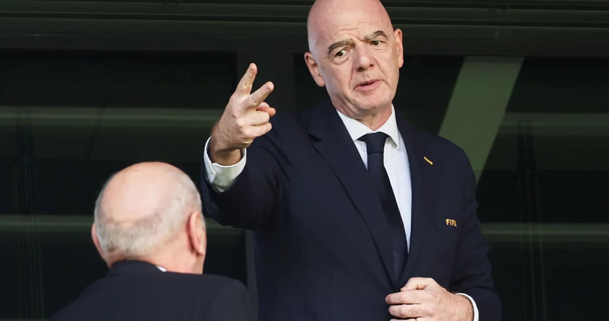 Gianni Infantino hablando durante un evento deportivo
