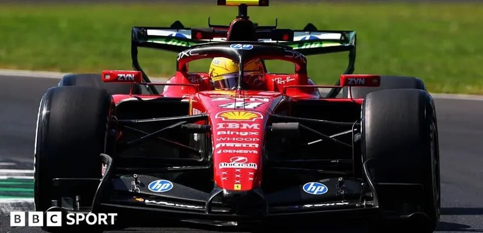 Coche de Fórmula 1 Ferrari en pista