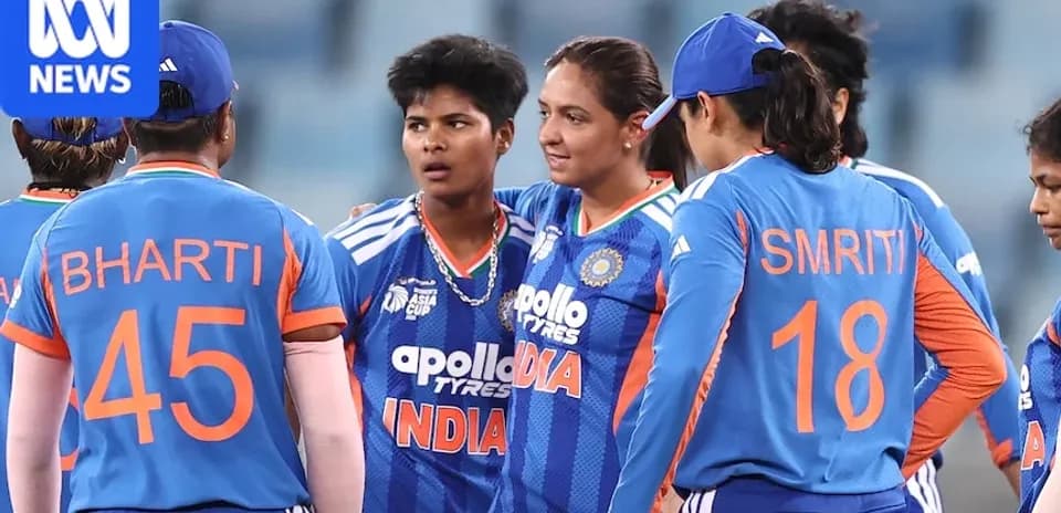 Jugadoras de cricket de India en charla estratégica
