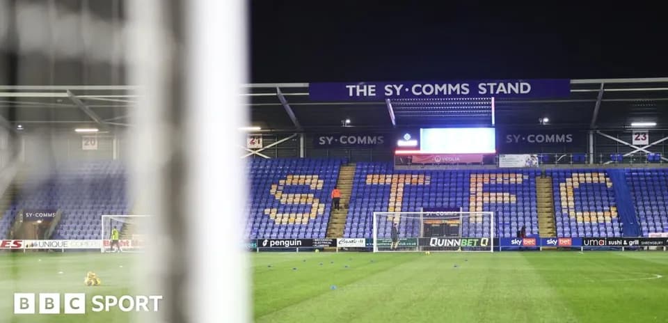 Vista del estadio SY-Comms con el logo STFC