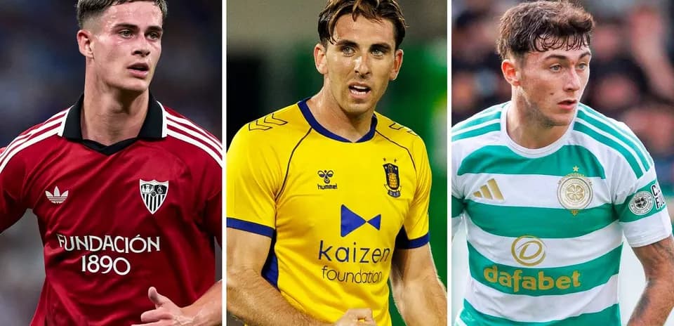 Tres futbolistas en sus respectivos uniformes de clubes