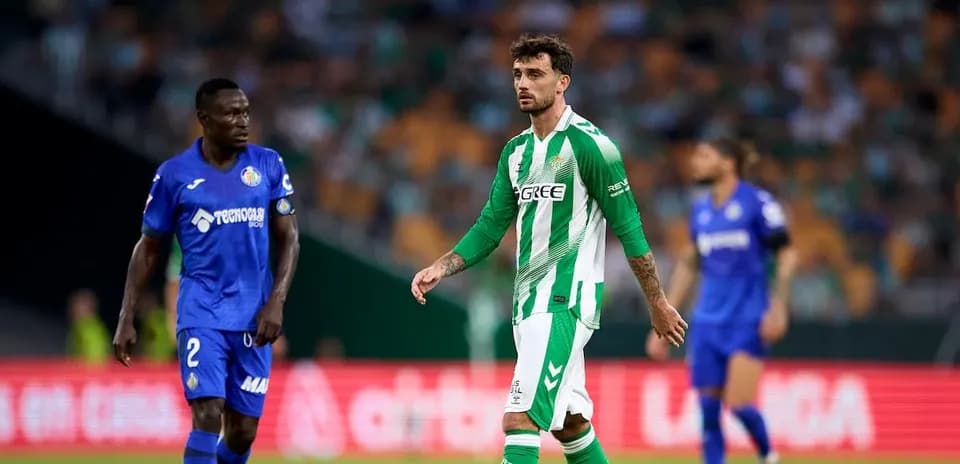 Jugadores de Betis y Getafe en el campo