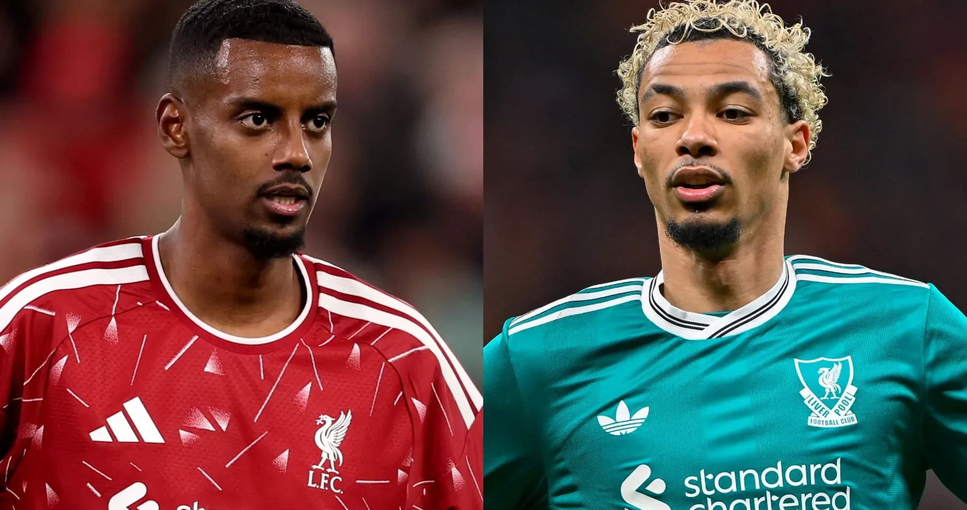 Dos jugadores de Liverpool en sus uniformes
