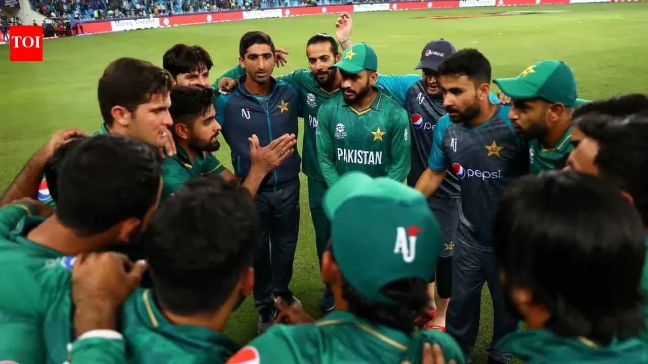 Jugadores de Pakistán en reunión antes del partido Jugadores de Pakistán en reunión antes del partido