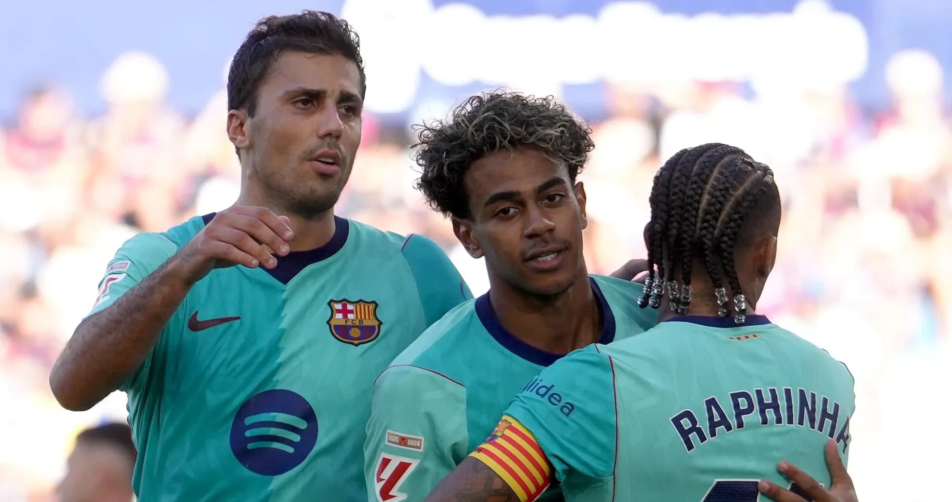 Jugadores del FC Barcelona celebrando un gol