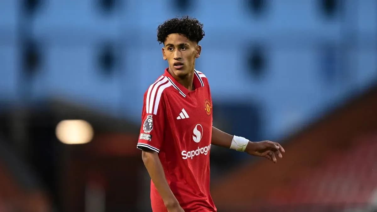 Jugador de Manchester United en acción en el campo