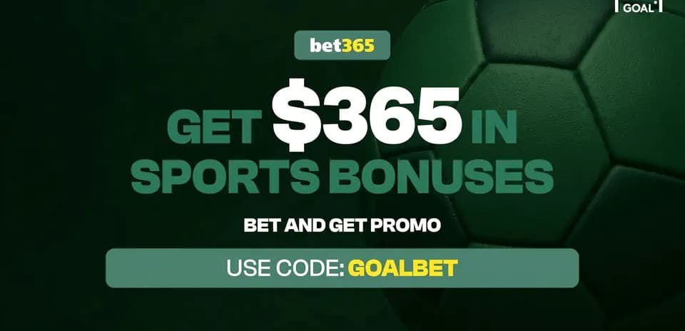 Promoción de bonos deportivos de bet365 con balón de fútbol