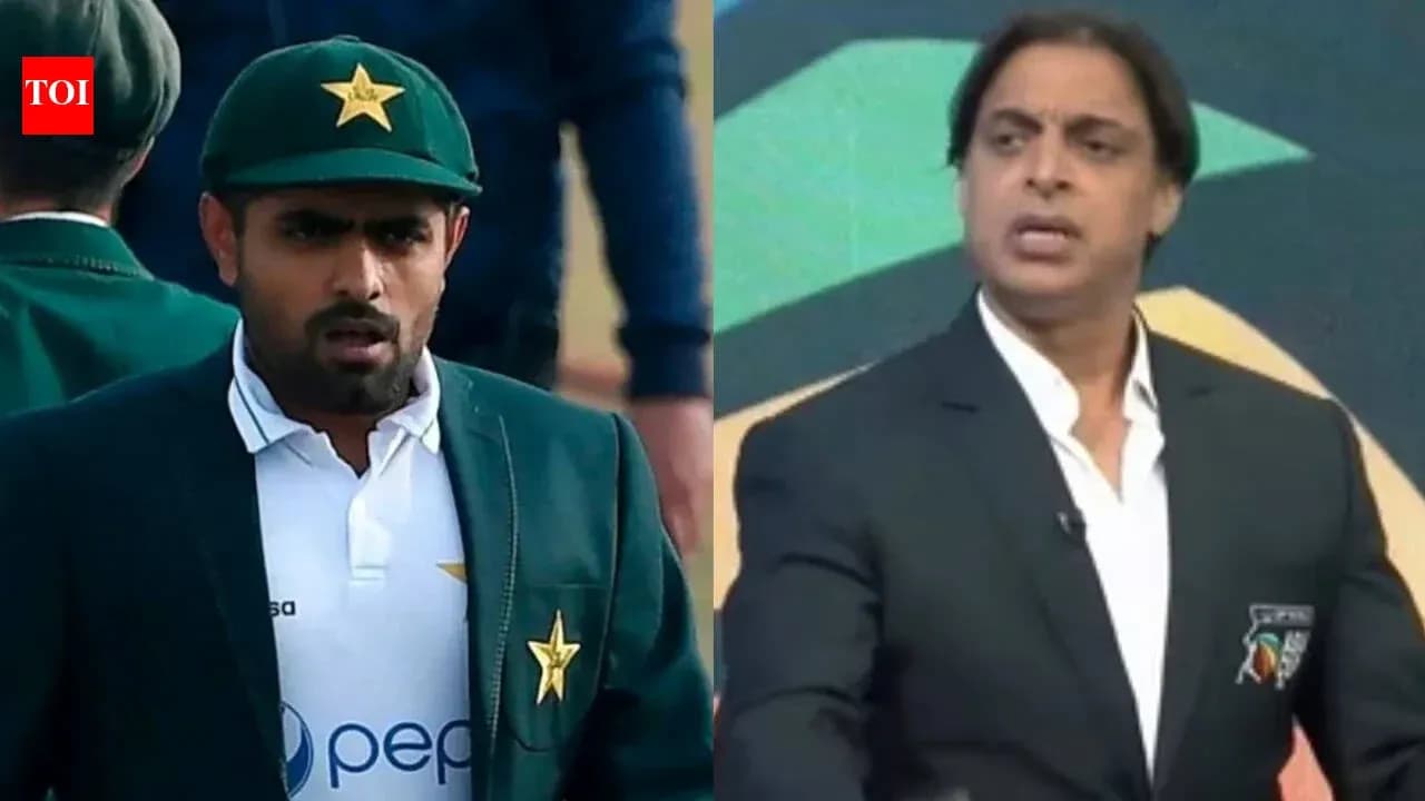 Babar Azam y Shoaib Akhtar en un análisis deportivo
