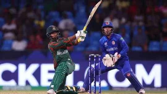 Jugador de Bangladesh bateando durante un partido de cricket Jugador de Bangladesh bateando durante un partido de cricket