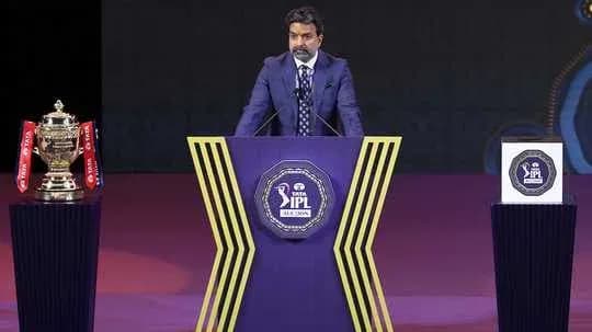 Presentador en ceremonia de inauguración de IPL Presentador en ceremonia de inauguración de IPL