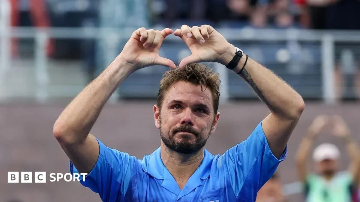 Jugador de tenis haciendo un gesto de corazón Jugador de tenis haciendo un gesto de corazón