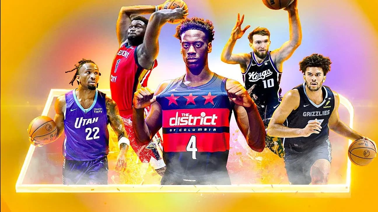 Jugadores de baloncesto en acción con sus equipos Jugadores de baloncesto en acción con sus equipos