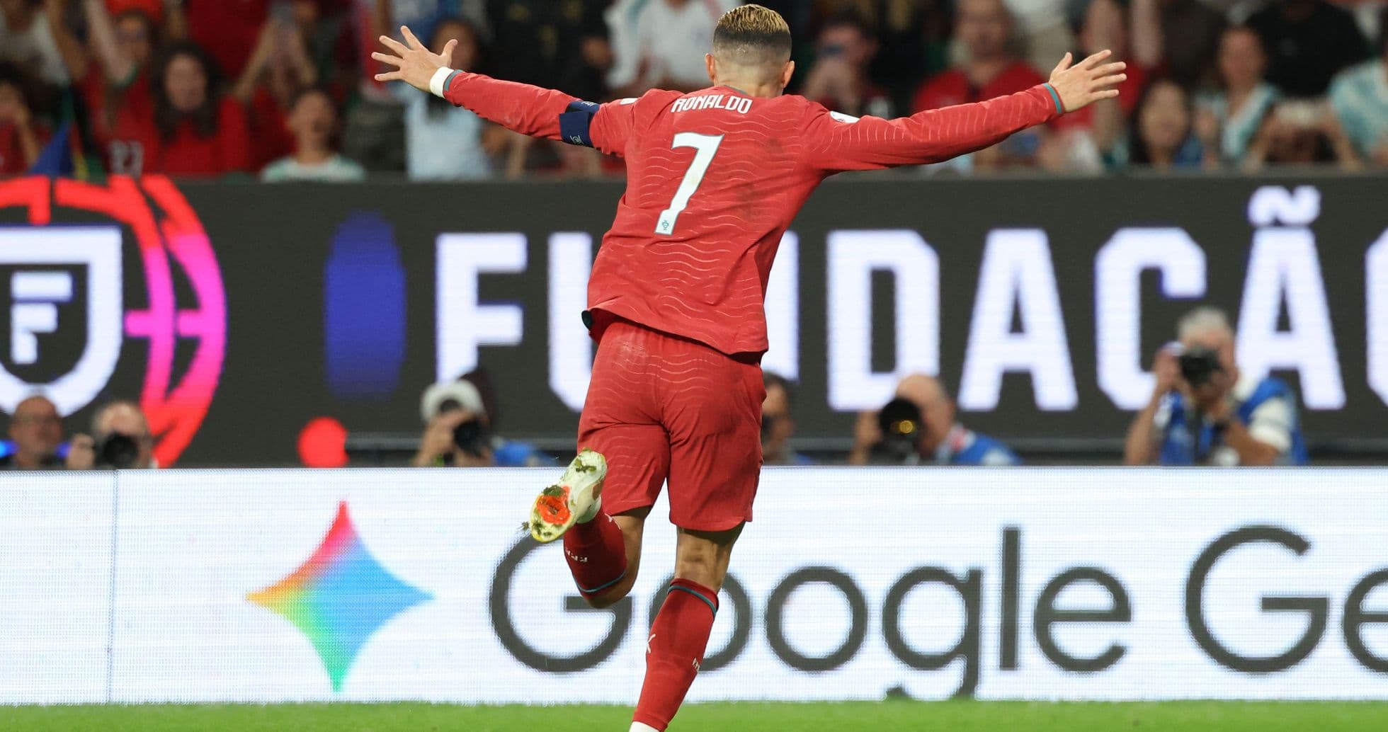 Joao Félix da la victoria a Portugal mientras el VAR frustra a Cristiano Ronaldo Joao Félix da la victoria a Portugal mientras el VAR frustra a Cristiano Ronaldo